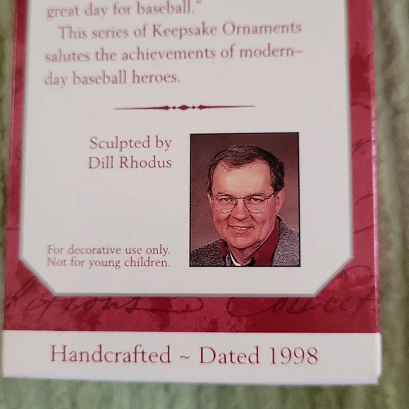 1998 Hallmark Keepsake Ornament - Cal Ripken Jr. At the Ballpark - Orioles - Picture 3 of 9